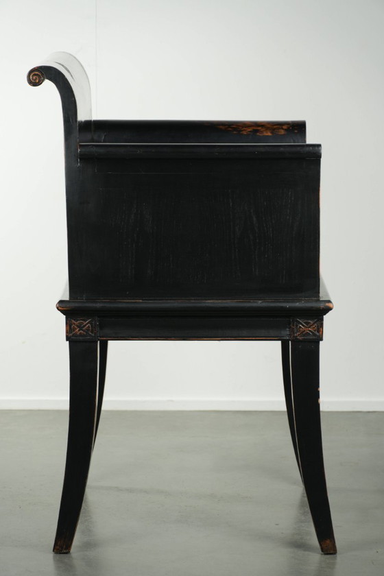 Charakteristischer und eleganter schwarzer Holzstuhl/Beistellstuhl aus dem 20. Jahrhundert im asiatischen (photo 3 of 14)