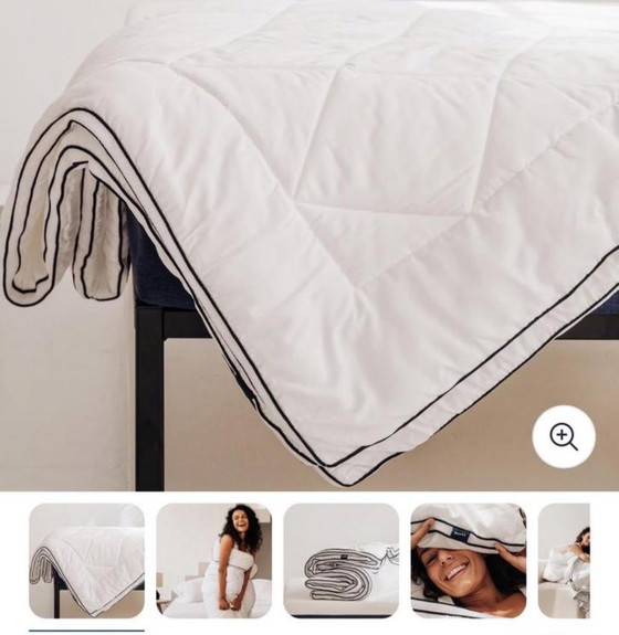 Image 1 of Design Metal bed frame + mattress + duvet