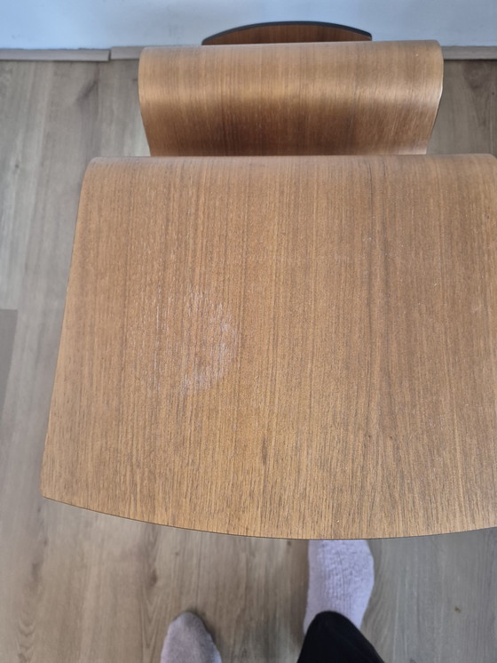 Image 1 of Conform Funco bijzettafel in walnootfineer en RVS onderstel