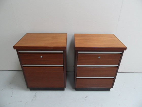 Mid Century Set Van 2 Mahoniehouten Ladekasten – Wood (photo 2 of 12)