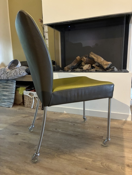Bert Plantagie Stoelen - Groen/Donker Olijf Leer Op Wieltjes – eetkamerstoelen, Leather