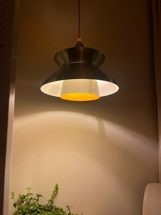 Image 1 of Suspension vintage danoise chromée/ocre - Lampe de style Doo Wop