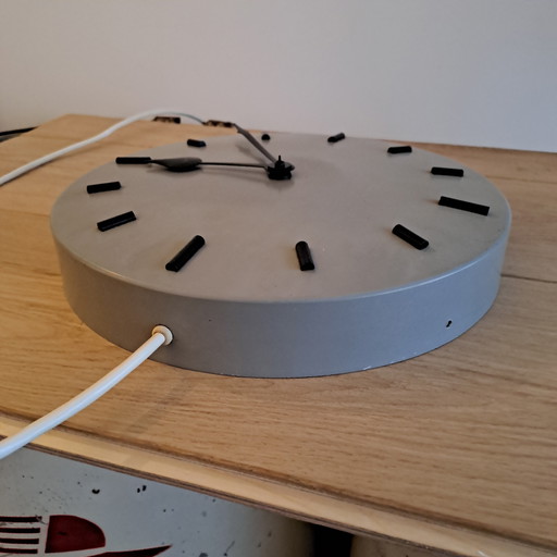 Vintage electric wall clock Hala Zeist 27cm