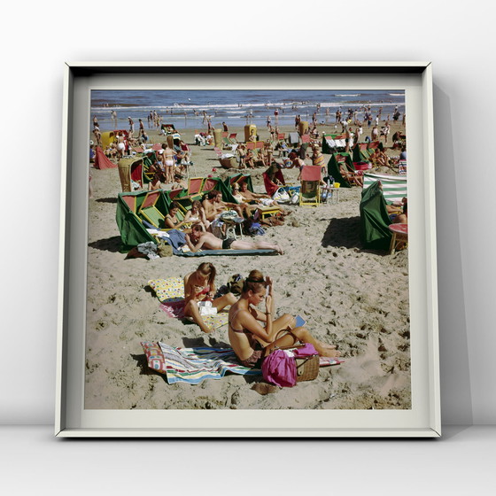 Image 1 of 1 tirage d'art : Scène de plage à Zandvoort, milieu du XXe siècle, 1962