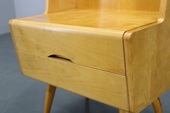 Image 1 of Pareja de mesitas de noche, década de 1960, Checoslovaquia