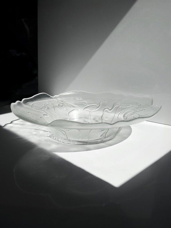 Image 1 of Vintage glazen schaal met flamingo-design, Walther glazen fruitschaal, serveerschaal uit de jaren 80