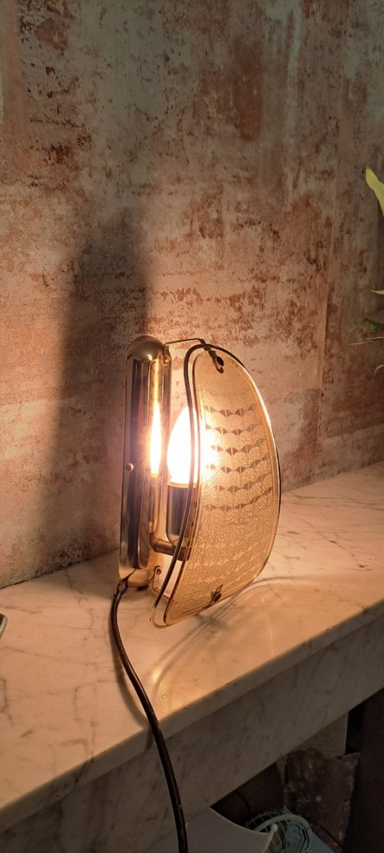 Image 1 of Lampada da parete vintage Lakro in stile Hollywood Regency, ottone dorato/vetro