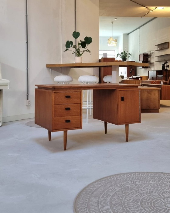 Image 1 of Schreibtisch aus der Mitte des Jahrhunderts