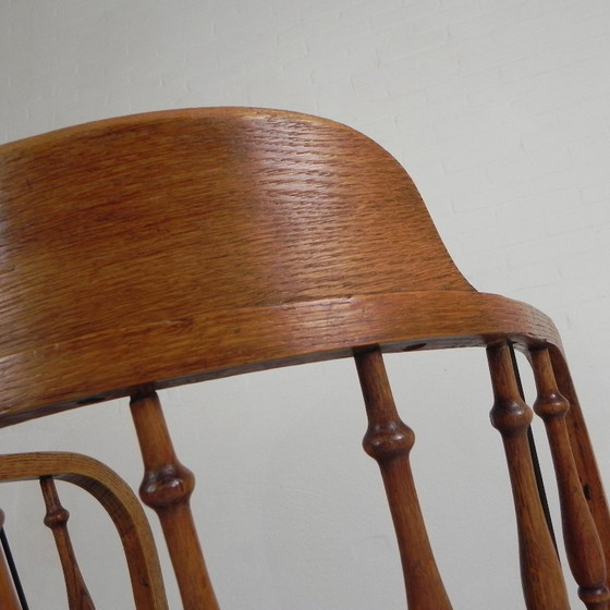 Image 1 of Silla de oficina de roble con sistema de muelles y altura regulable, década de 1930.