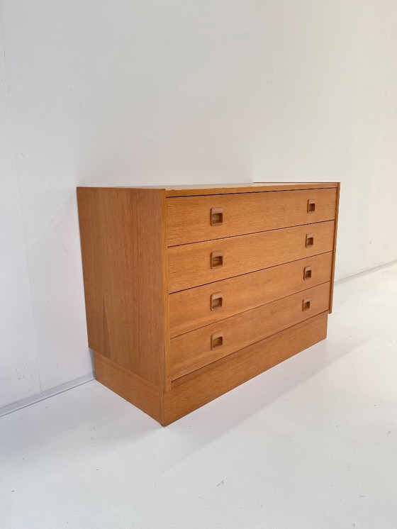 Image 1 of Commode vintage au design danois par Poul Hundevad