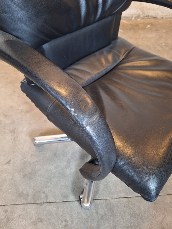 Image 1 of Sedia da ufficio Vitra in pelle nera con base cromata (vintage)