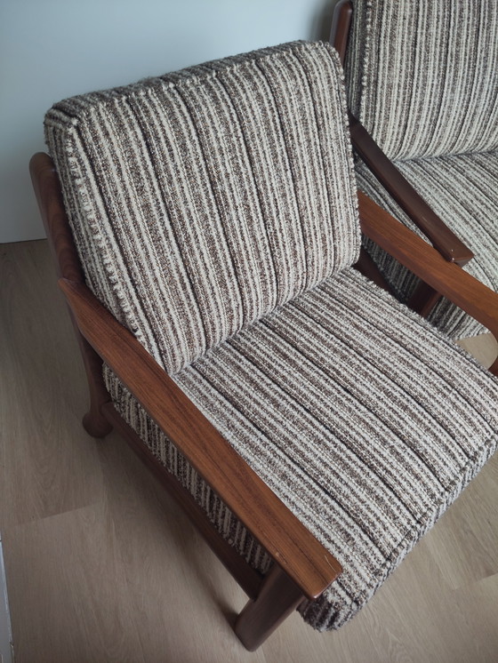 Image 1 of Set van 2 vintage fauteuils – massief teak & originele bekleding (jaren ’70)