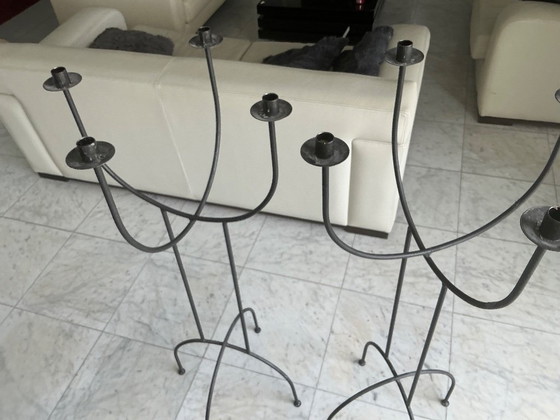 Image 1 of 2 chandeliers sur pied en fer forgé