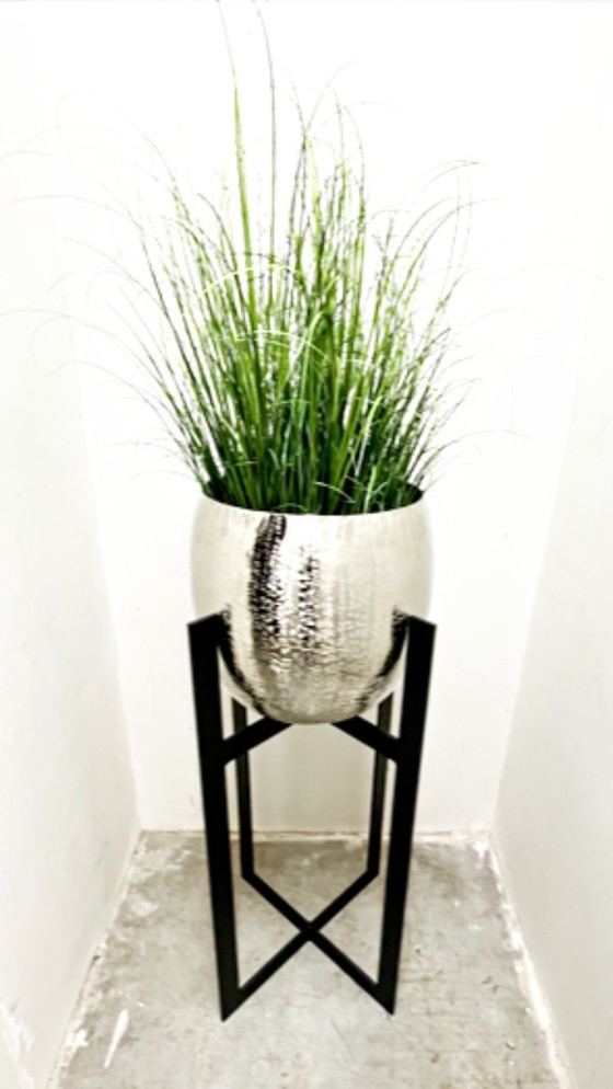 Image 1 of support en acier avec pot