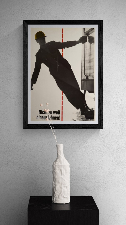 🚆 Nicht zu weit hinauslehnen – 1966 – Original A2 Safety Poster by Deutsche Bundesbahn | Screenprint | 59.4 × 42.0cm 