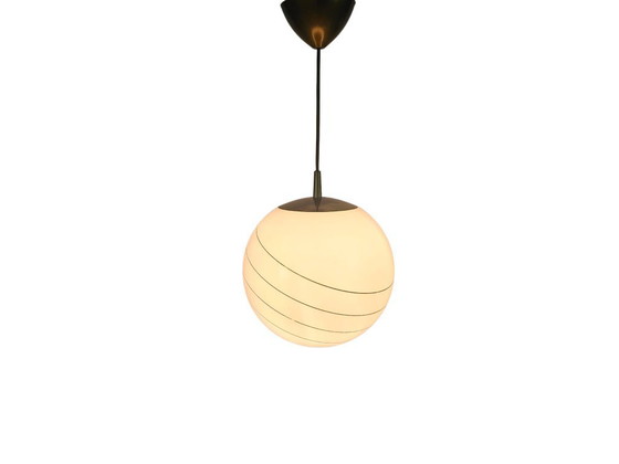 Image 1 of Suspension globe Massive - Style Hollywood Regency - Opaline - Belgique - Années 70