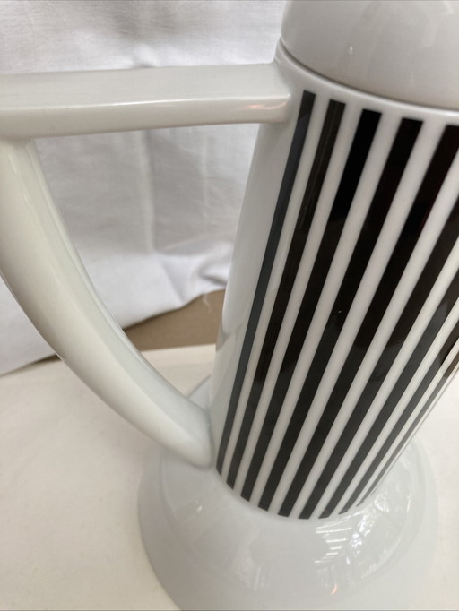 Teapot / coffeepot designed by LUTZ RABOLD for ARZBERT