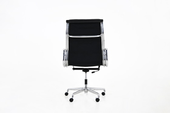 Image 1 of Soft Pad Desk Chair by Charles & Ray Eames for Herman Miller, 1970s