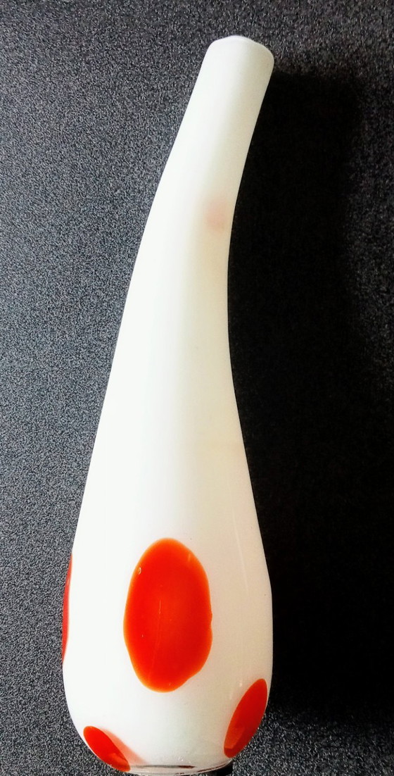Image 1 of Vase vintage en verre bombé rouge et blanc amaryllis de MURANO, Italie - Venise