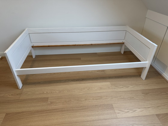 Image 1 of Deens design Lifetime: halfhoogslaper, opbergbox en bedtafeltje + Emma matras met extra hoes + Ikea Lonset lattenbodem