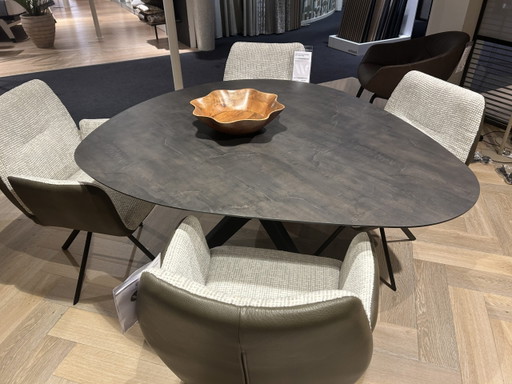 Hanna - Danillo dining chair with armrests, set of 4 – H.E. Design, eetkamerstoelen, Leather, Plastic