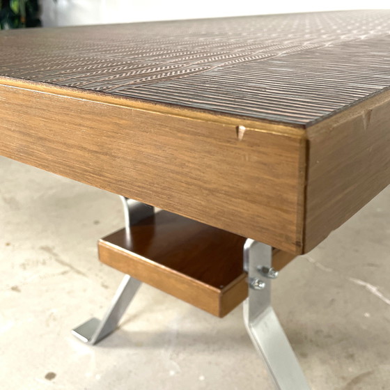 Image 1 of Tavolino vintage con piano in rame e gambe cromate