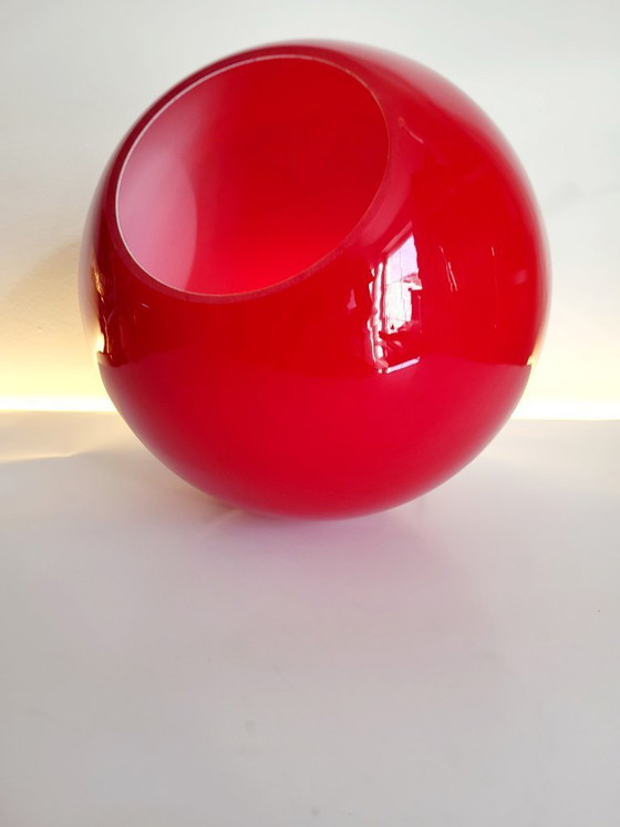 Image 1 of Lámpara colgante de cristal opalino rojo de la era espacial con acabado cromado, años 60