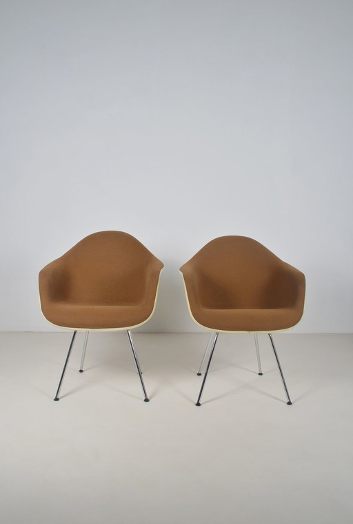 Set stoelen ontworpen door Charles & Ray Eames voor Herman Miller, jaren '70