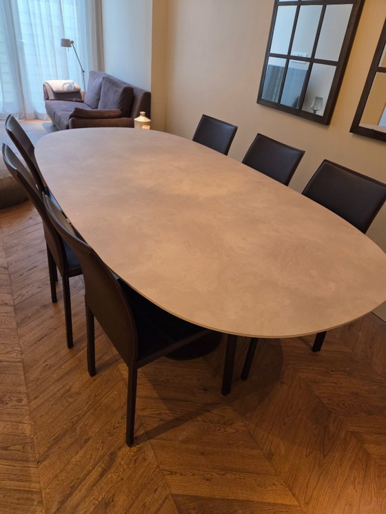 Image 1 of Nouvelle table à manger