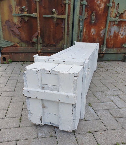 Schöne Aufbewahrungsmöbel im Industriestil: Truhe/Bank