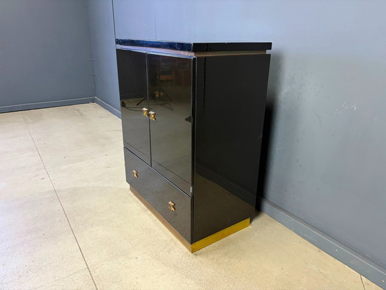 Armario de estilo Maison Jansen francés, década de 1970. – Wood, Brass (photo 4 of 11)