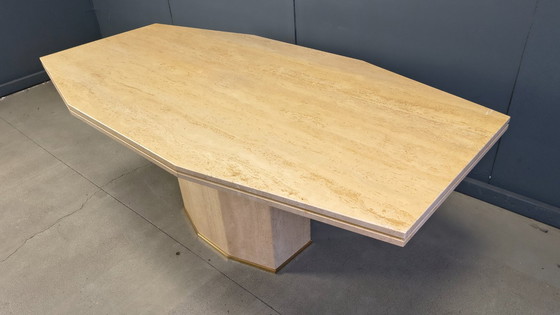 Image 1 of Table de salle à manger vintage en travertin et laiton