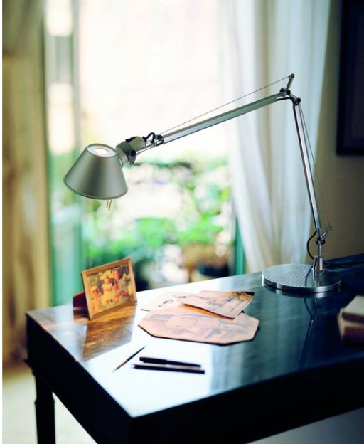 Tolomeo Mini From Artemide: The Perfect Timeless Desk Lamp