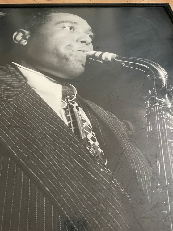 Image 1 of William P. Gottlieb, Charlie Parker, poster vintage in bianco e nero con cornice del famoso musicista jazz