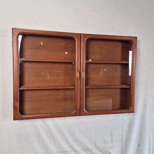 Dyrlund Danish Vintage 60s Teak Display Wandschrank