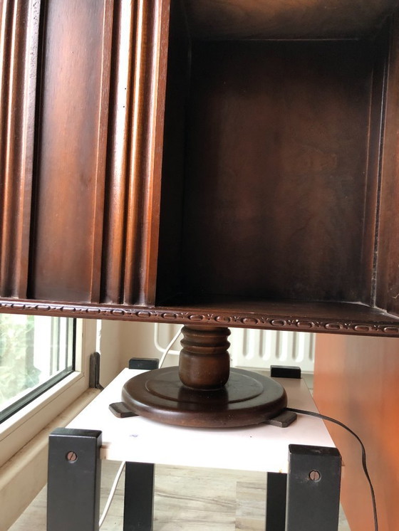 Image 1 of Vintage boekenmolen draaibaar met verlichting - rokers kastje