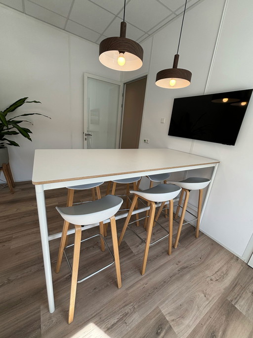 Muuto Base High Sta vergader tafel