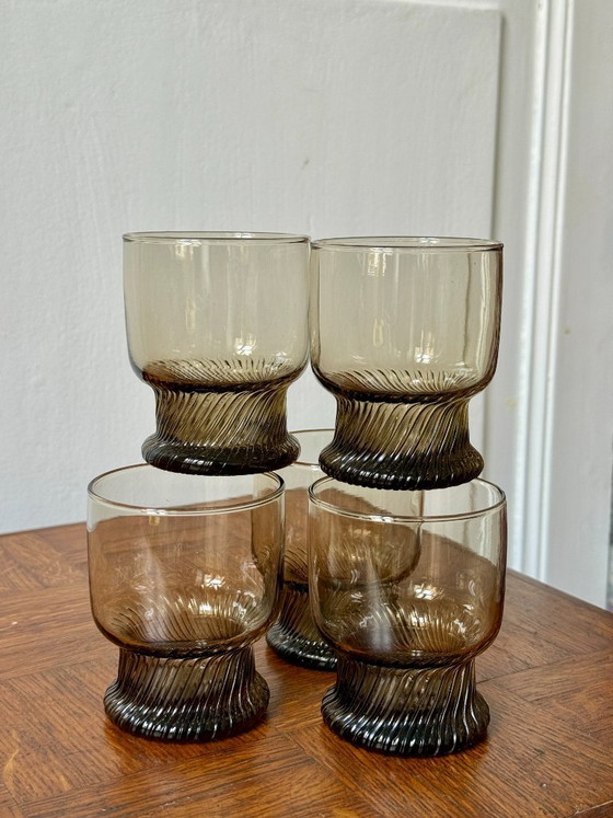 Image 1 of Juego de 5 vasos de agua de cristal ahumado Henkel, década de 1980.