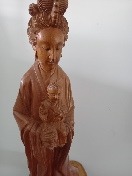 Image 1 of Estatua asiática tallada a mano – Songzi Guanyin (Fertilidad)