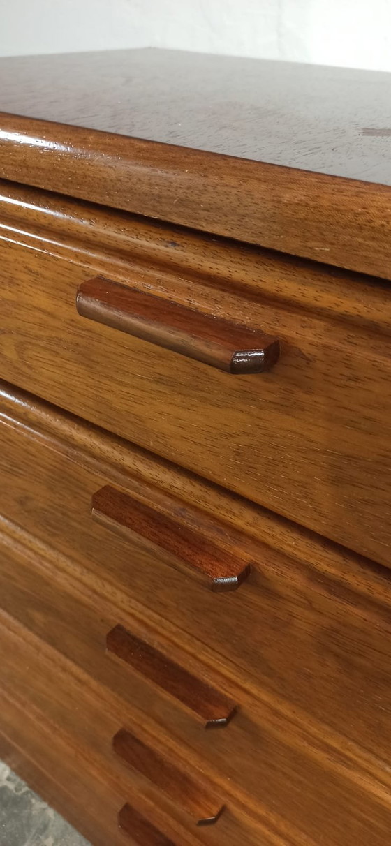 Image 1 of Comodino con cassettiera in legno Hülsta