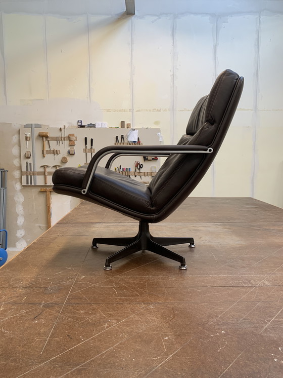 Image 1 of Vintage Artifort F141 fauteuil – Geoffrey Harcourt, bruin leer – origineel