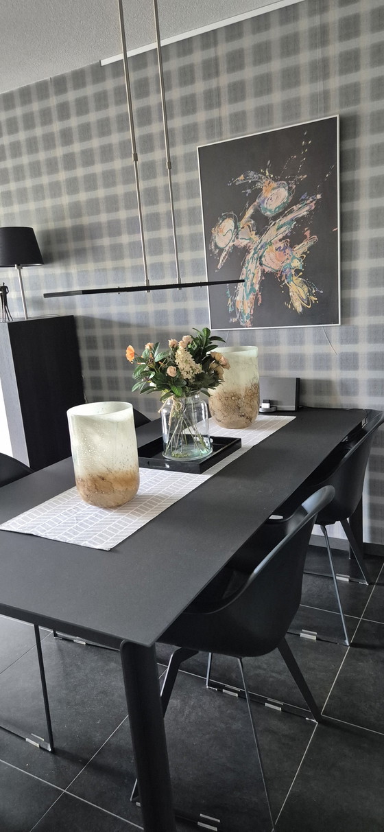 Montel Table with 4 Eames Bucket Chairs – Dining set, Metal (photo 7 of 15)