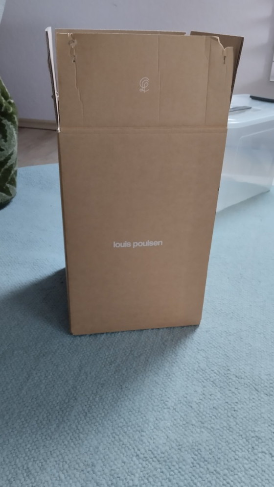 Image 1 of Louis Poulsen VL45 Radiohus Ø175 – Edizione Speciale Rosa Pallido – NUOVO E SIGILLATO