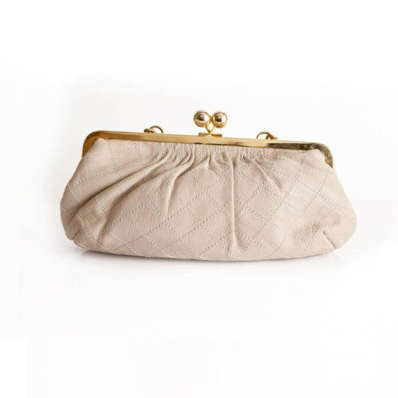 Image 1 of Daslu, pochette portafoglio in pelle trapuntata beige