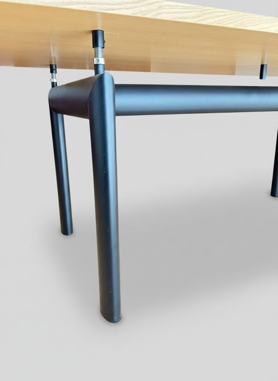 Image 1 of Iconico tavolo da pranzo LC6 di Le Corbusier (Cassina)