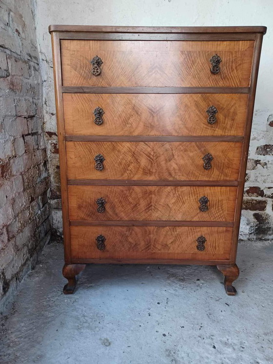 Antique Bedroom Chest of Drawers in Walnut (photo 3 of 5)