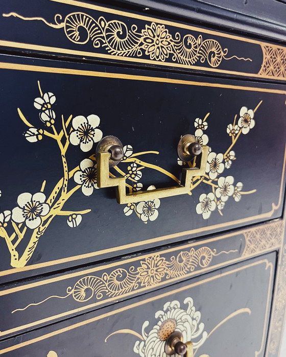 Image 1 of Vintage Chinees Bureau met Glazen Bovenblad
