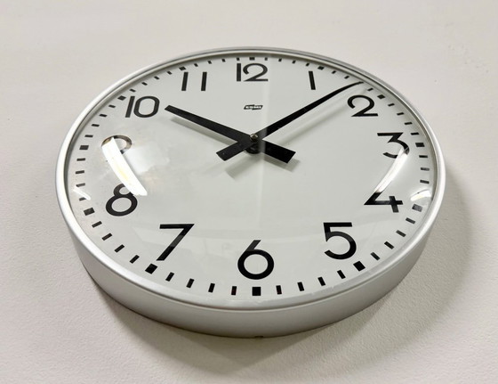 Image 1 of Reloj de pared antiguo de plata de ESMI, década de 1980.