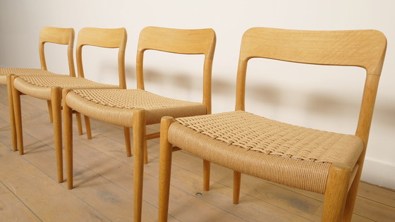 Image 1 of 4 sedie da pranzo vintage | Niels Otto Møller | Modello 75 | Rovere