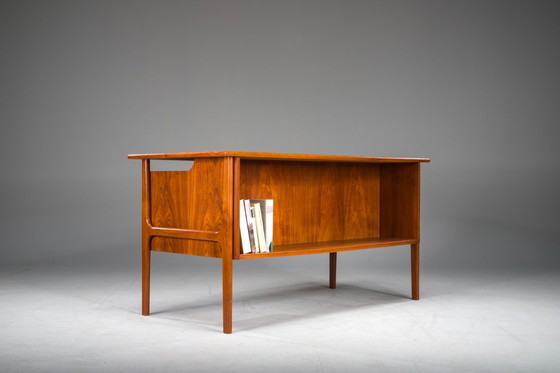 Image 1 of Scrivania Boomerang in teak danese di IMHA Mobelfabrik